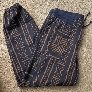 NWOT Women’s Pattern Burton Joy Pants
